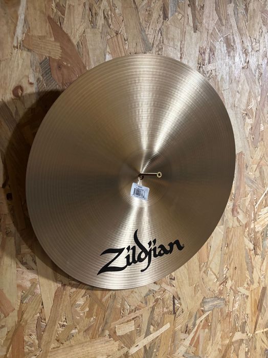 Prato Crash Zildjian Serie A Medium 16"