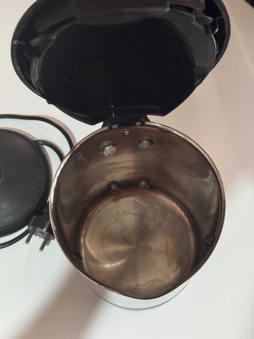 Fervedor de água elétrico