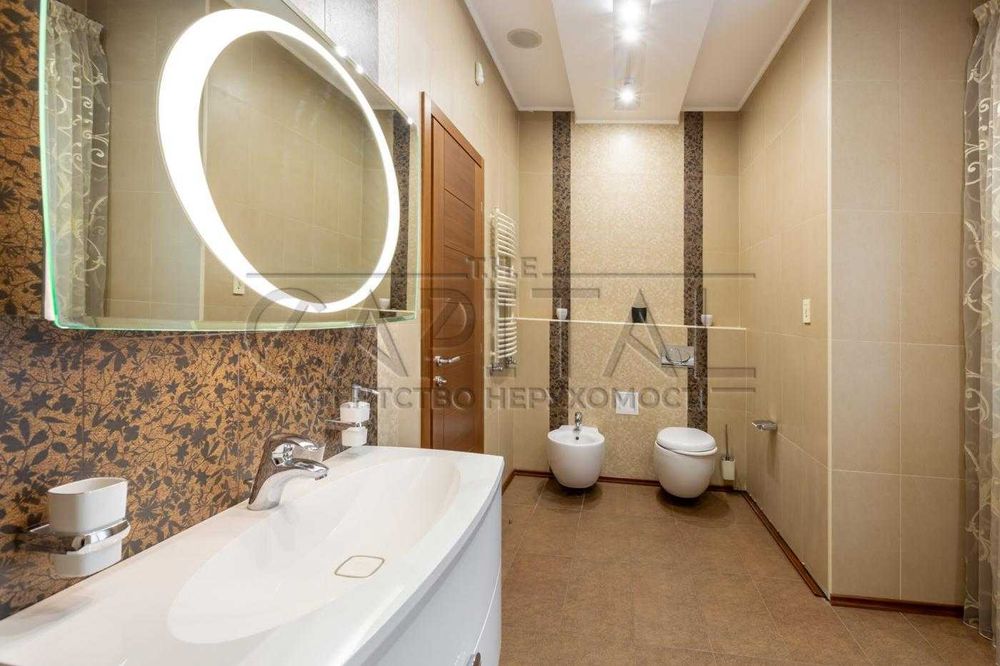 Продаж будинку преміального класу Софіївська Борщагівка, вул. Скіфська