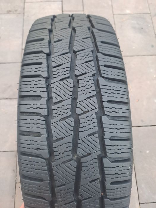 Opona zimowa Michelin Agilis Alpin 215/65 R16C 109/107R 2024