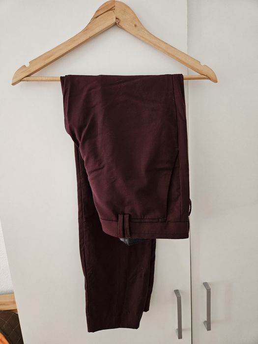 Calça fato slim nova