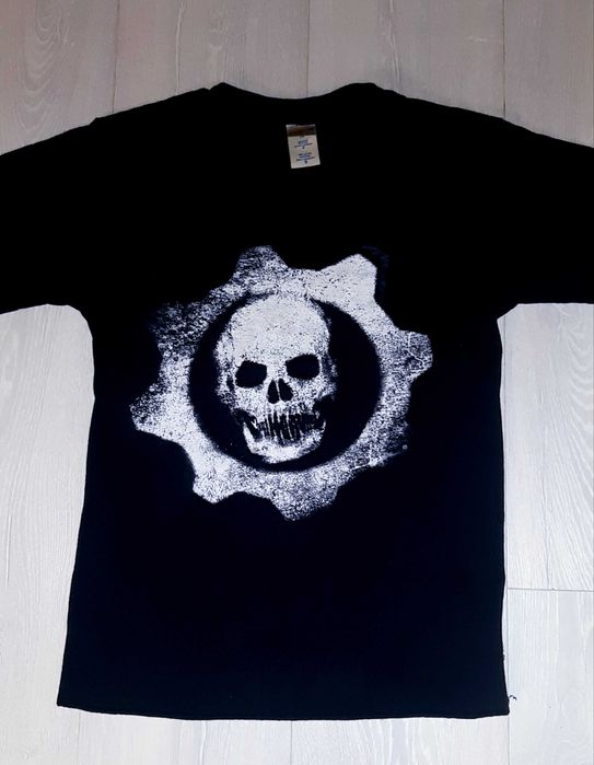 Gears of war 3 czarna koszulka S czaszka czacha