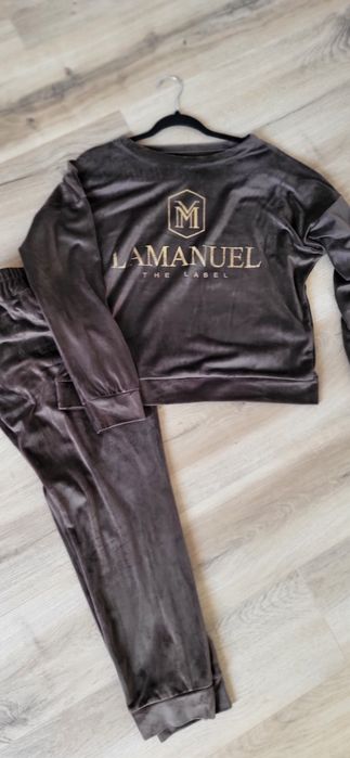 Dres welurowy Lamanuel