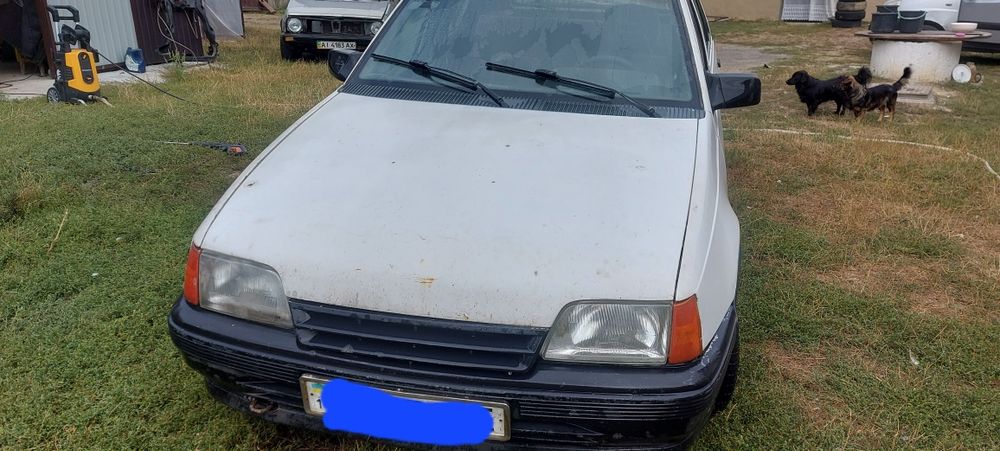 Мотор +кпп Опель Кадет 1.3 бензин