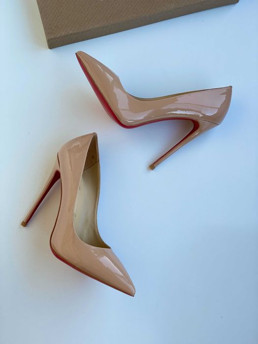 Бежевые туфли лодочки Лабутены Louboutin So Kate 10 12 см туфлі бежеві