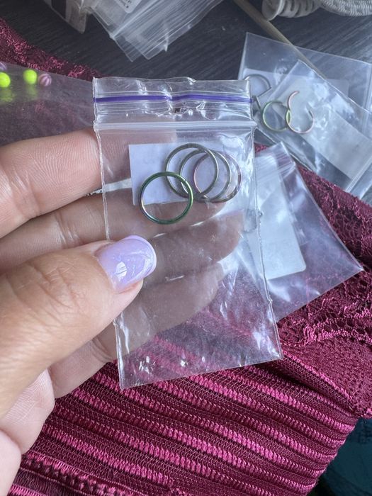 Пірсінг в ніс, губу, соски