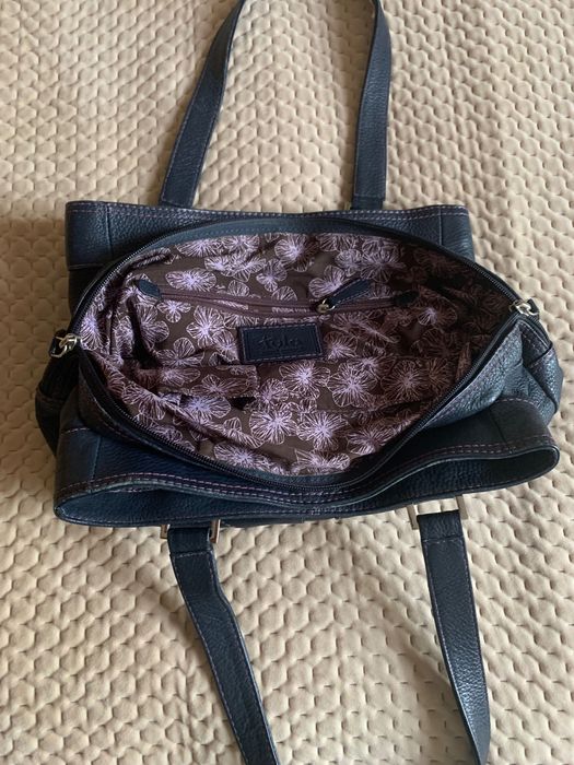 Granatowa torebka na ramię