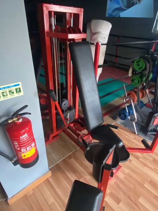 Máquina adutores life fitness