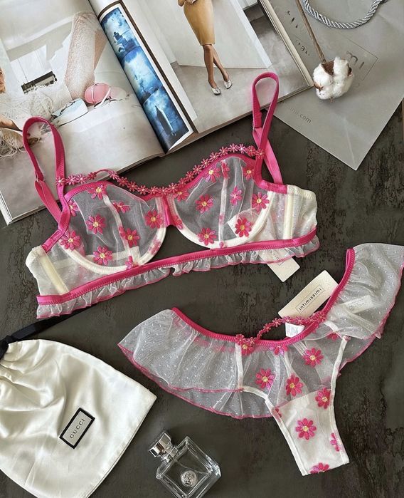 Комплект білизни від Intimissimi, різні моделі
