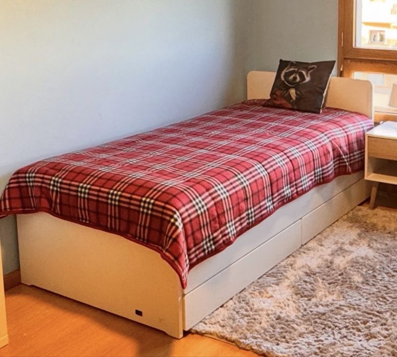 Cama Individual (2 em 1) com colchões