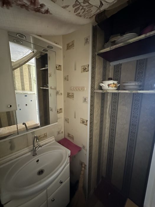 Продам коммуну 14м2 в центре