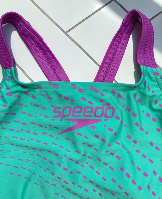 Новий суцільний купальник Speedo оригінал для дівчинки 13-14 років