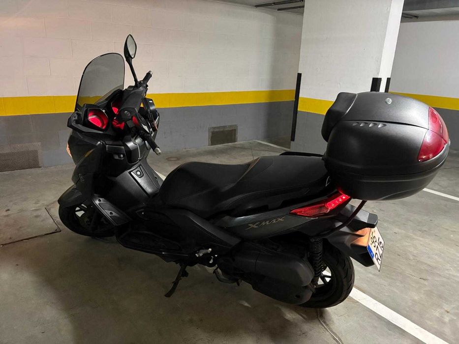 Yamaha X-Max 125