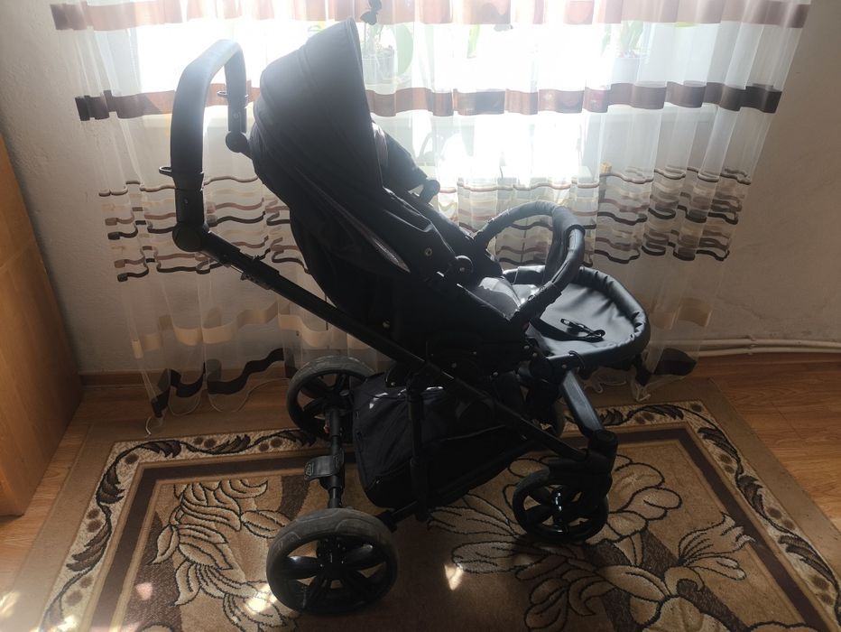 Продається каляска 3 в 1
