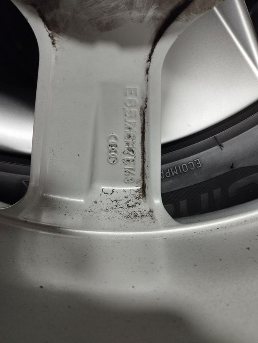 Оригінальні легкосплавні диски Ауді 5*112 з зимовими шинами 205/55/16