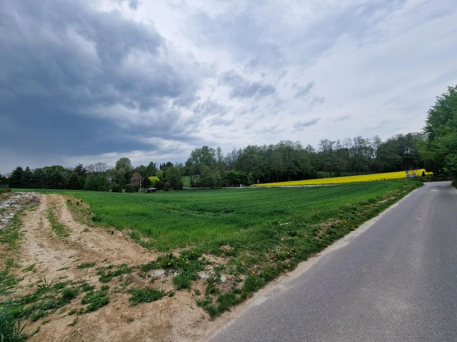 Sprzedam działkę rolno-budowlaną.