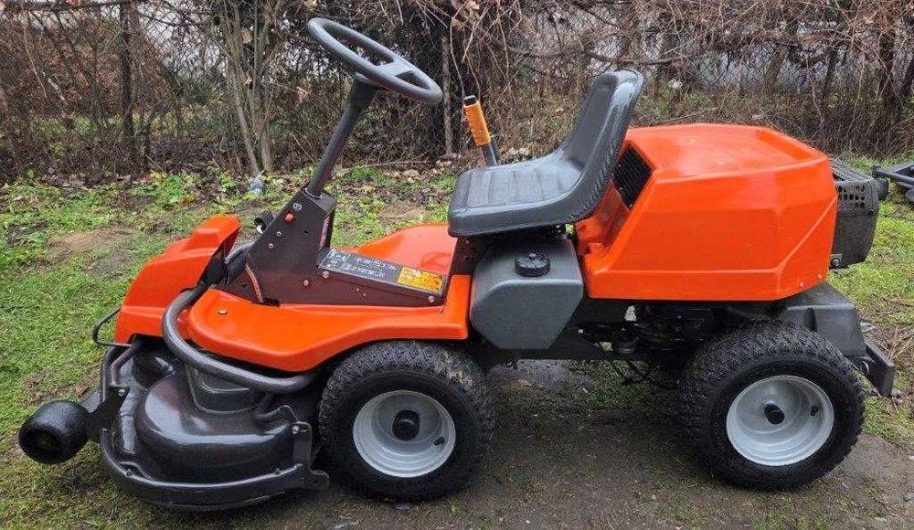Traktorek odśnieżarka kosiarka Husqvarna RIDER 16 Moc 15.5 kM /od ręki