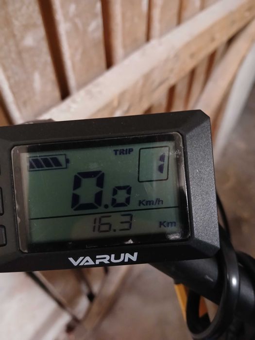 Varun Rower Elektryczny