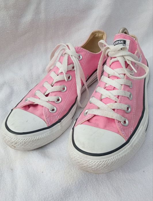 Жіночі фірмові кеди конверси