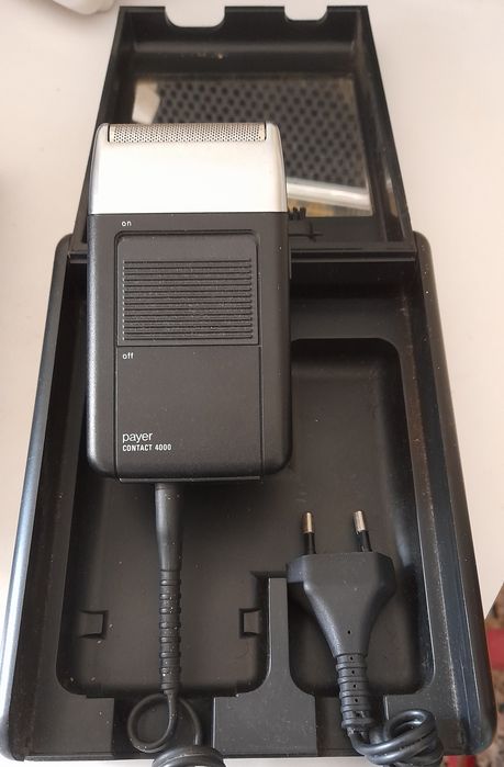 Máquina de barbear vintage Payer Contact 4000 - Bom estado