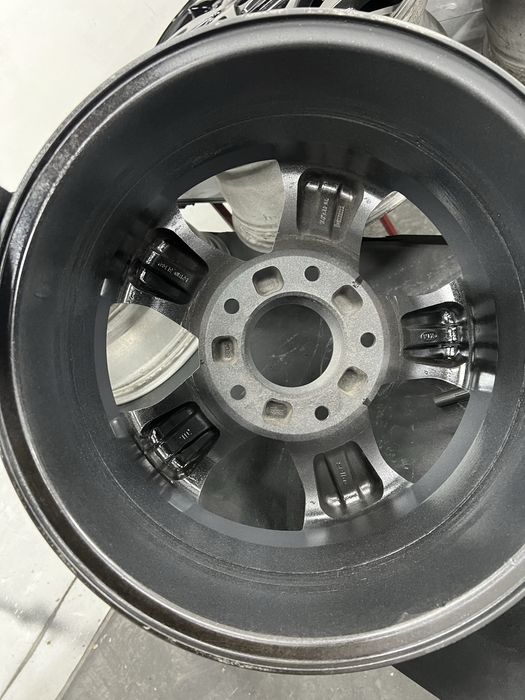 Диски кіа соренто нива уаз сузукі 5.139,7 р16