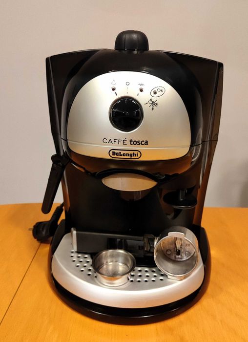 Kolbowy ekspres do kawy DeLonghi Bar 40 Caffé Tosca 15 bar
