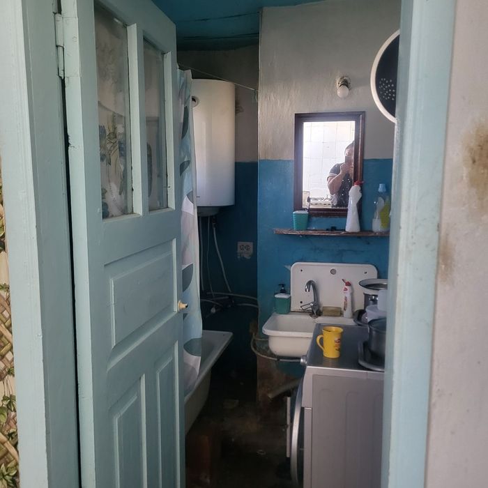 Будинок з опаленням та водопостачанням