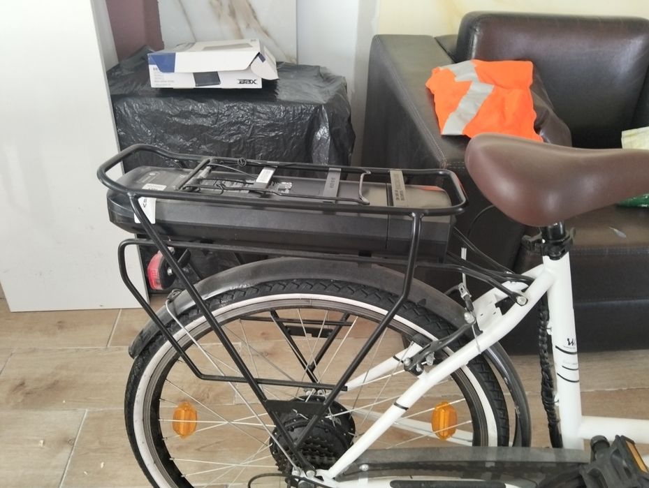 Vendo bicicleta elétrica semi nova isso é garantida