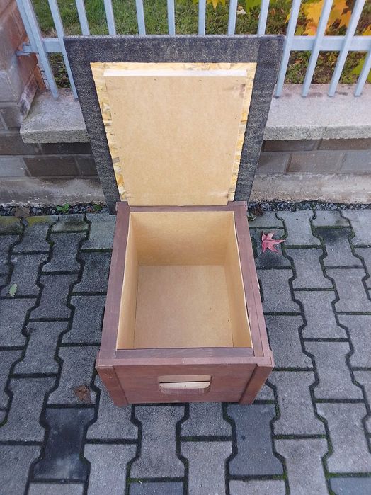 Budka dla małego psa kota