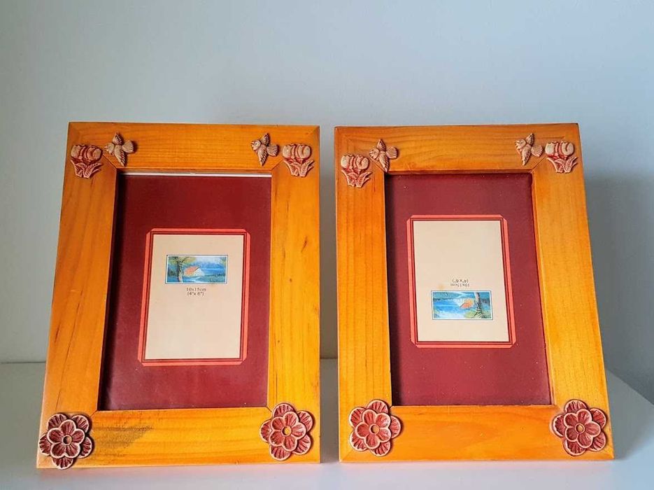 Par de molduras em madeira novas a estrear