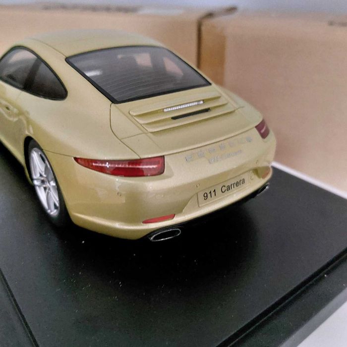 Miniatura Porsche 911 991 Carrera 2013 SPARK 1:18