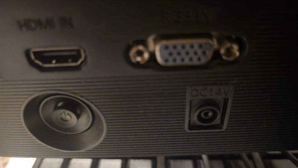 Monitor teclado e rato