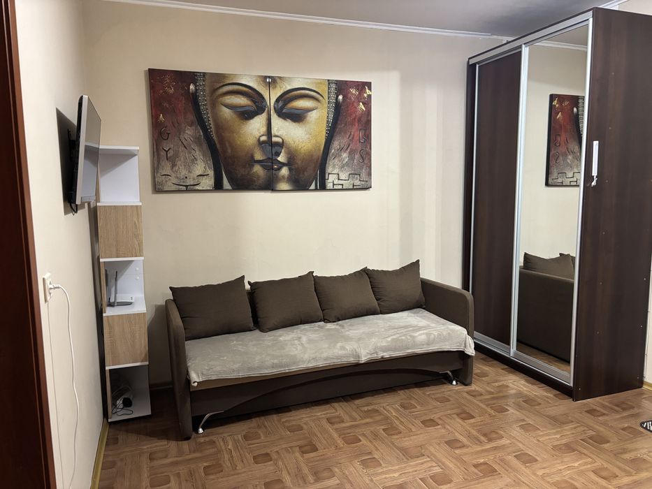 Квартира подобово , позняки, здолбунівська 13