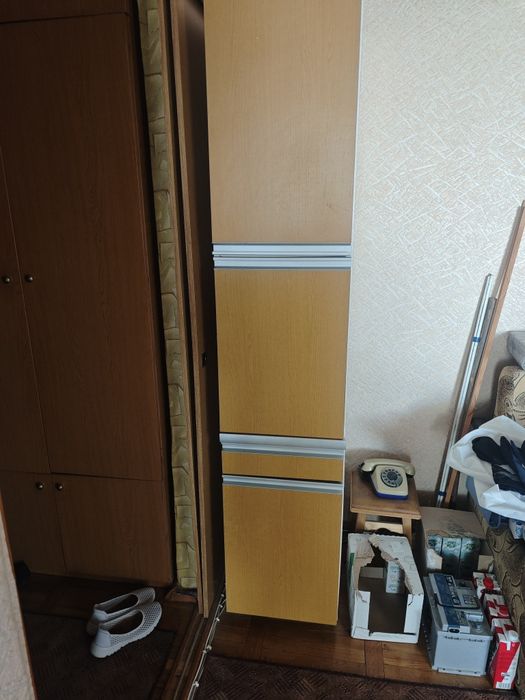 Продаю пенал кухонний