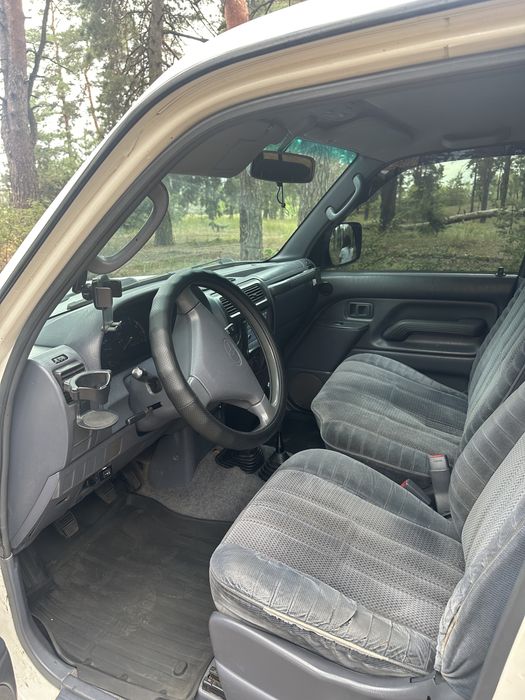 Продам Toyota Land Cruiser Prado 90