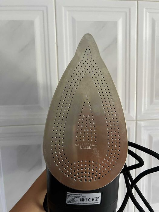 Ferro de Engomar Rowenta / Escova a Vapor Qilive