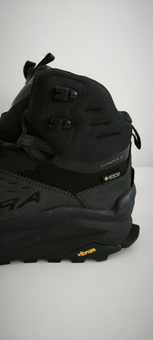 Altra Gore-Tex GTX