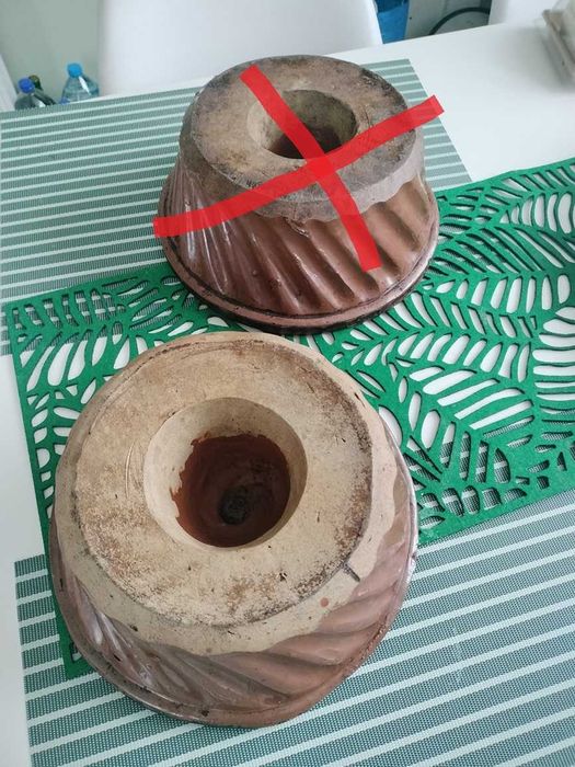 stara ceramiczna forma do pieczenia babki