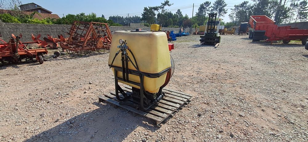 Pulverizador/ Atomizador 300 lts c/ turbina