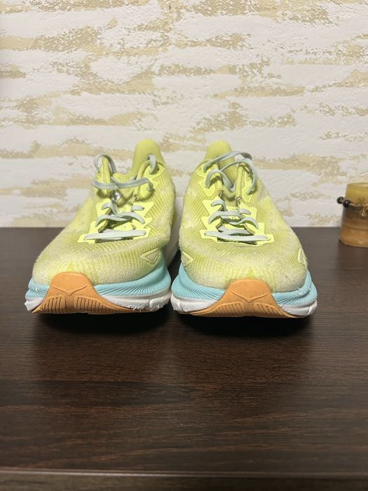 Hoka clifton 9 44 розмір