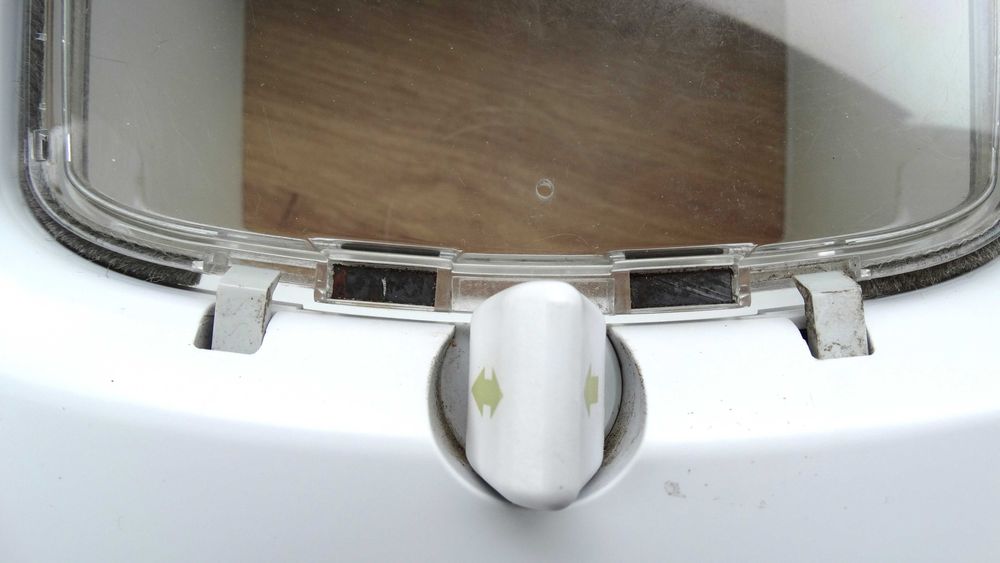 Drzwiczki wahadłowe PETSAFE E 22 X 23,9 cm BIAŁE