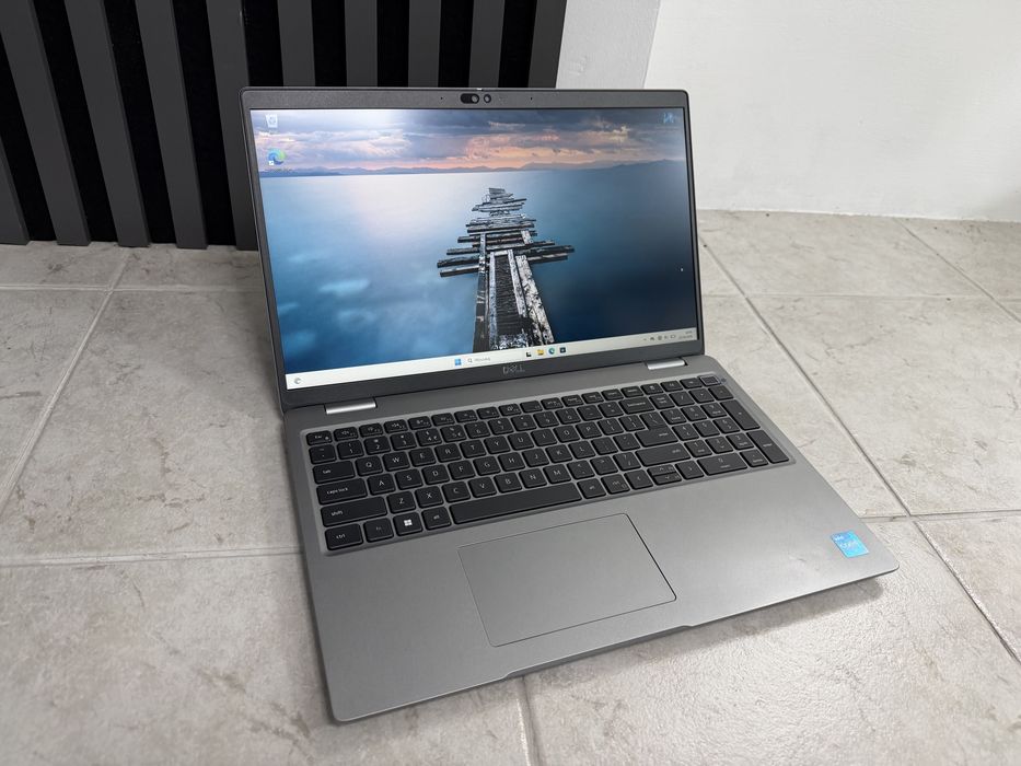 Dell Latitude 5540 i5 13 gen 16gb 256ssd win 11