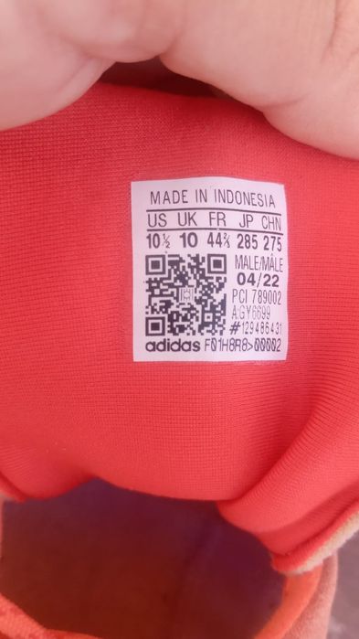 Кроссовки мужские 44