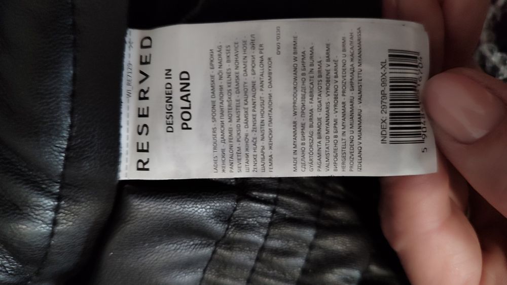 Spodnie z wysokim stanem eko skóra