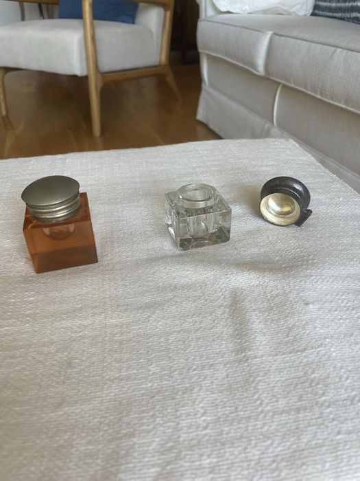 Mini tinteiros antigos em vidro