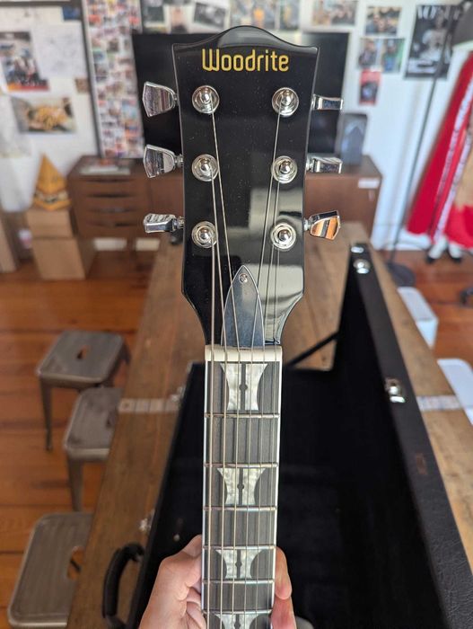 Guitarra Woodrite Warlord 2025