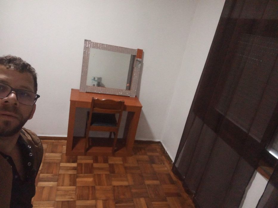 Quarto para alugar casa t3