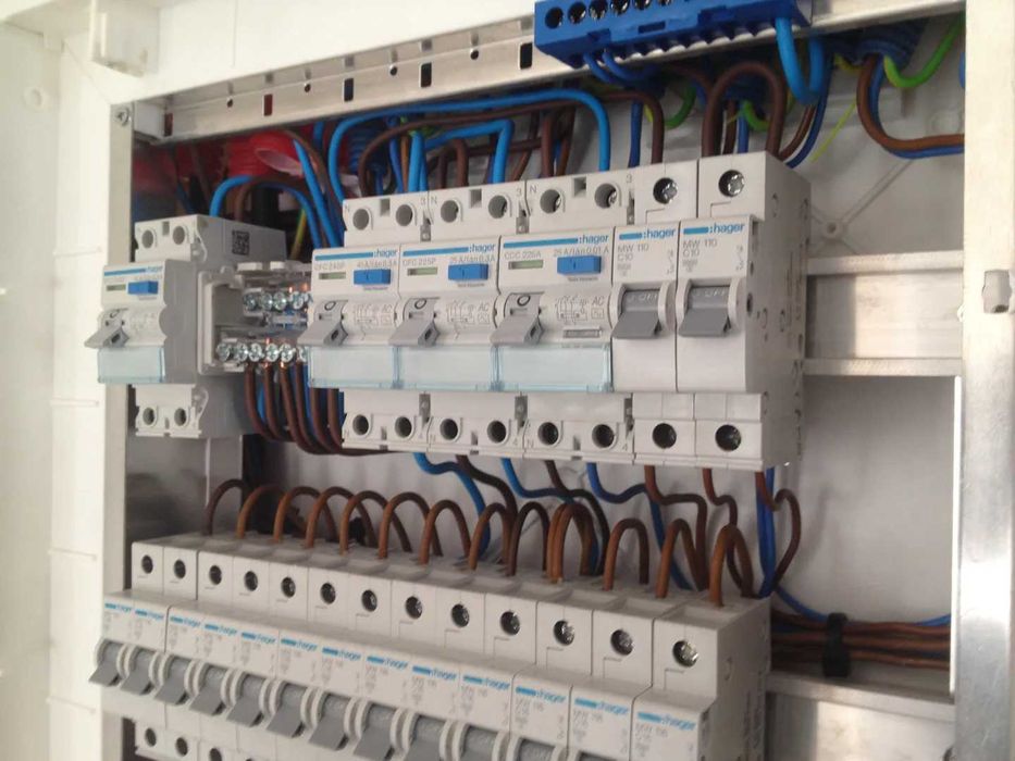 Eletricista - Serviços de Eletricidade Doméstica