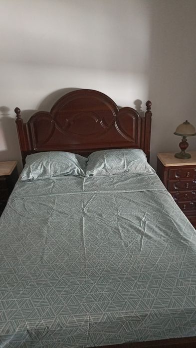 Alugo quarto Grande na Ramada