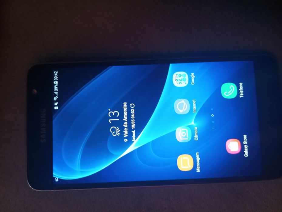 "[Modelo]" pelo nome do telemóvel (ex: Galaxy J5, Galaxy A21s). Um título descritivo atrai mais cliques.